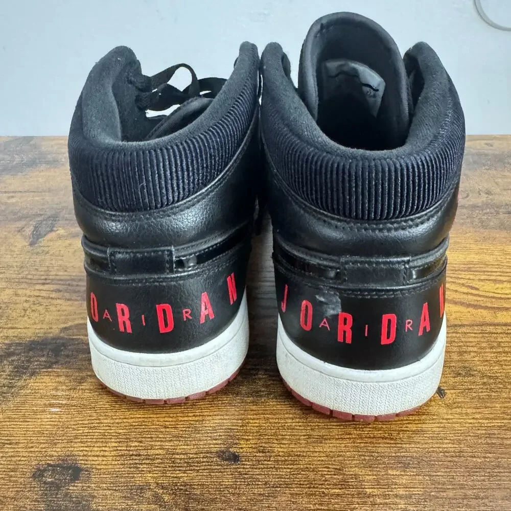 Nike Air Jordan 1 Mid Bred Black Red Mens Size 10
